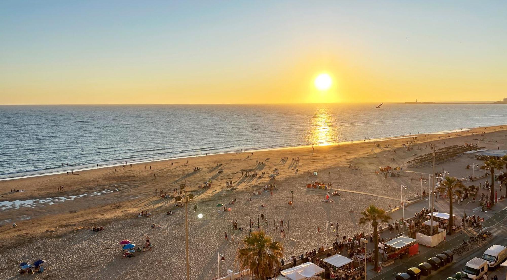 Sunset Victoria Beach Cadiz Dış mekan fotoğraf