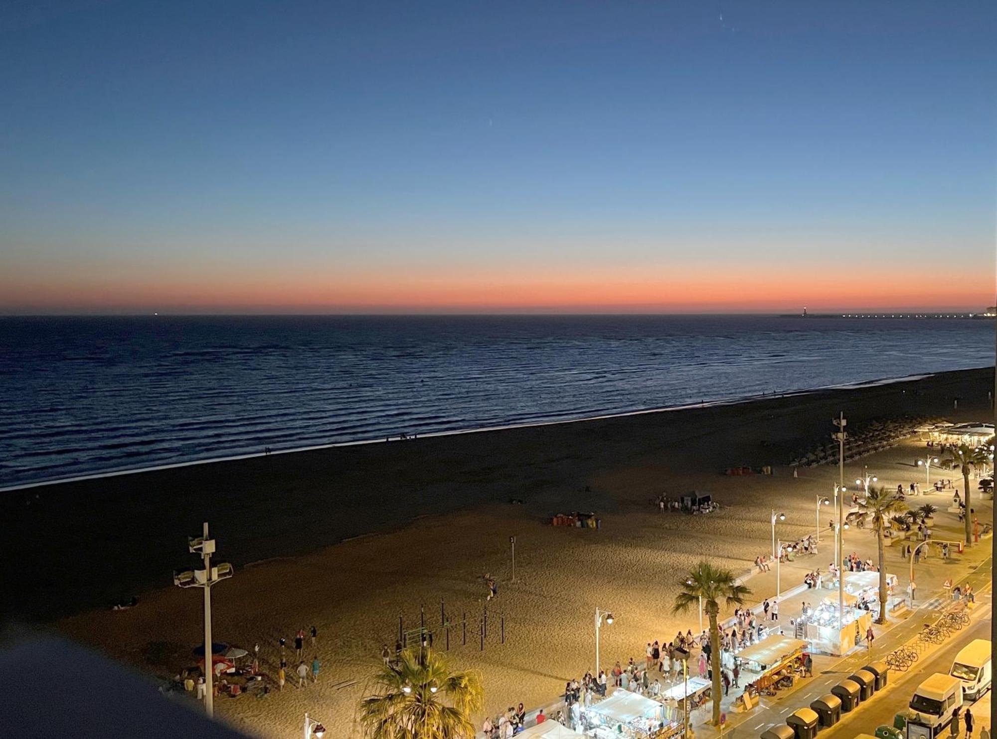 Sunset Victoria Beach Cadiz Dış mekan fotoğraf